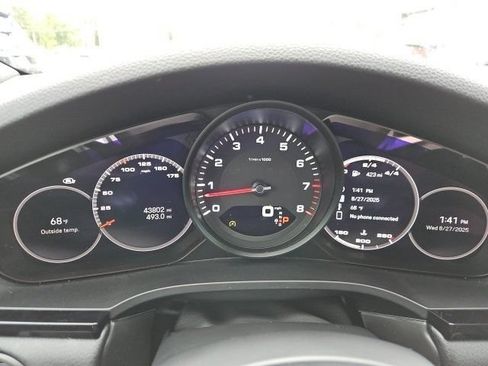 Used 2022 Porsche Cayenne Platinum Edition AWD/4WD image 19