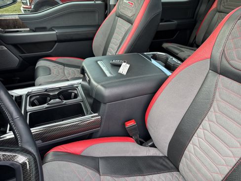 Used 2024 Ford F250 Lariat w/ Lariat Ultimate Package image 32