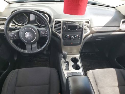 Used 2012 Jeep Grand Cherokee Laredo w/ Laredo E Group AWD/4WD image 10