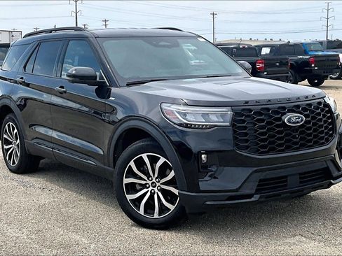 Used 2025 Ford Explorer ST-Line AWD/4WD image 37