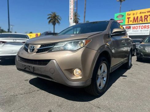 Used 2014 Toyota RAV4 XLE image 9