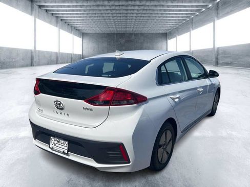 Used 2020 Hyundai Ioniq SE FWD image 3
