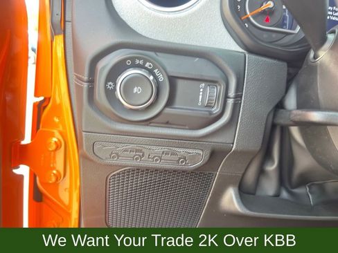 New 2025 Jeep Wrangler Sahara w/ Technology Group image 12