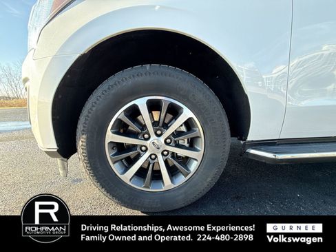Used 2021 Ford Expedition Max XLT image 12