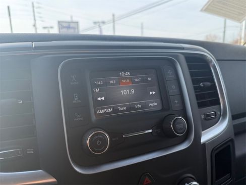 Used 2024 RAM 1500 Classic SLT image 20