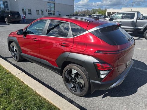 Used 2024 Hyundai Kona Limited image 3