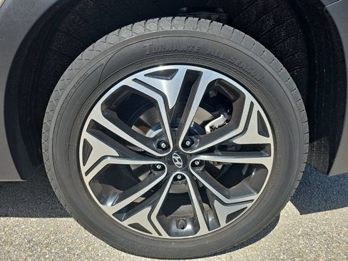 Used 2020 Hyundai Santa Fe Limited FWD image 10