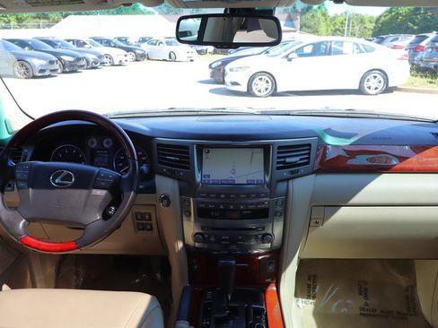 Used 2009 Lexus LX 570 4WD image 11
