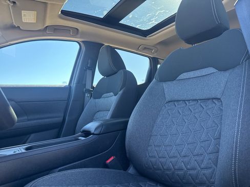 Certified 2025 Nissan Kicks SV w/ SV Premium Package image 30