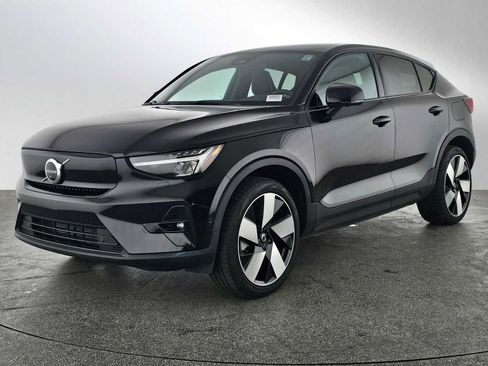 Used 2023 Volvo C40 P8 Recharge Ultimate image 7