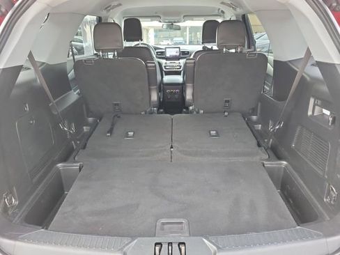 Used 2021 Ford Explorer XLT w/ Equipment Group 202A image 27