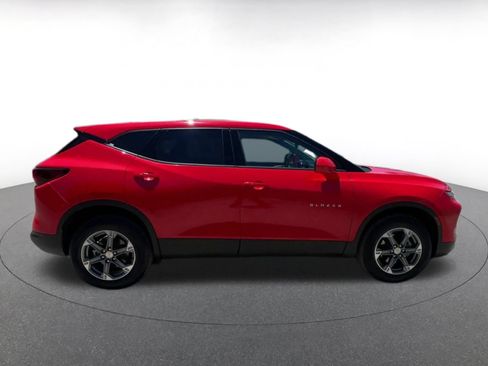 Used 2025 Chevrolet Blazer LT FWD image 13