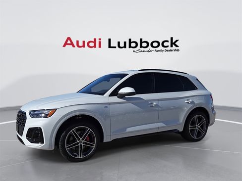 Used 2025 Audi Q5 e Premium Plus w/ Premium Plus Package image 5