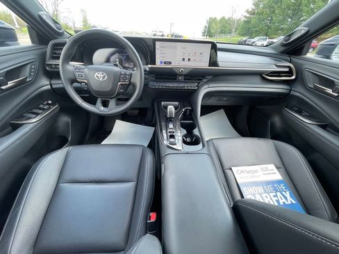 Used 2025 Toyota Crown Signia w/ Advanced Technology Package AWD/4WD image 26
