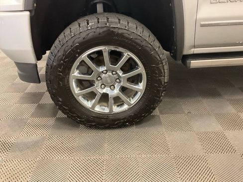 Used 2017 GMC Sierra 1500 Denali w/ Denali Ultimate Package AWD/4WD image 14