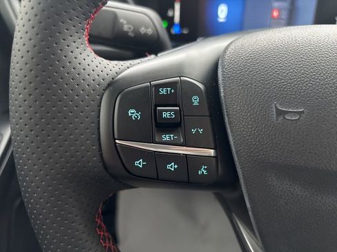 Used 2023 Ford Escape ST-Line w/ Tech Pack #1 AWD/4WD image 18