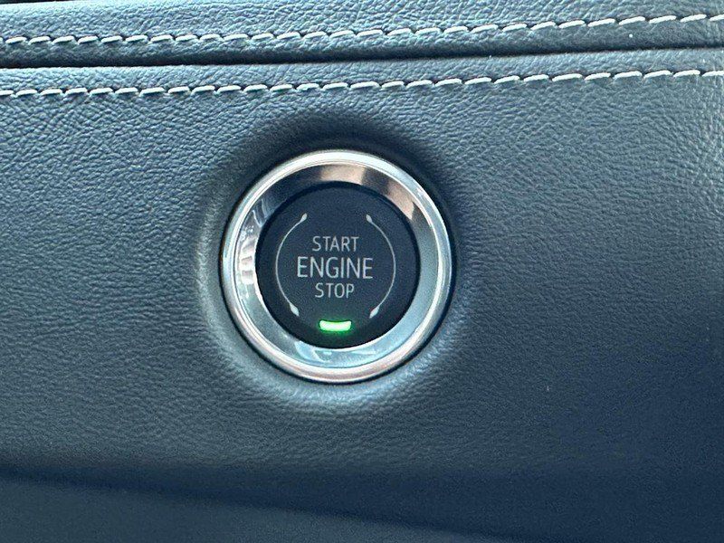 New 2026 Cadillac Escalade Sport w/ LPO, ONYX Package AWD/4WD image 13