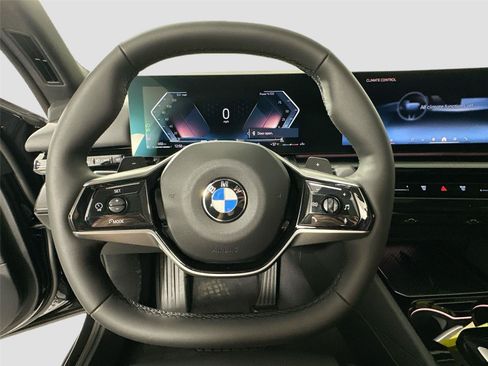 New 2026 BMW 530i xDrive w/ Premium Package AWD/4WD image 21