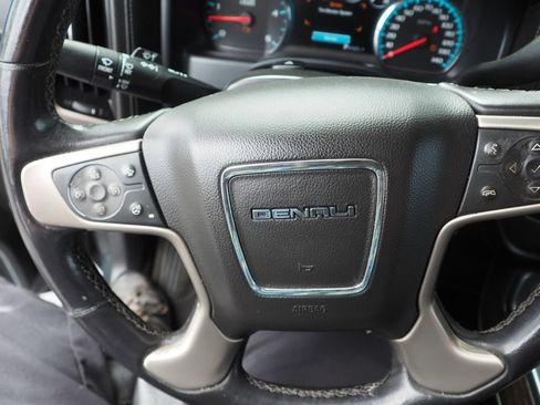 Used 2017 GMC Sierra 2500 Denali w/ Duramax Plus Package AWD/4WD image 29