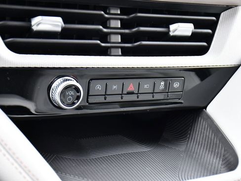 New 2026 Ford Explorer Active w/ Active Comfort Package image 31