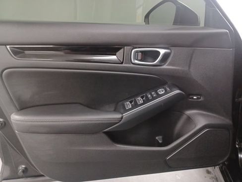Used 2025 Honda Civic Sport image 12