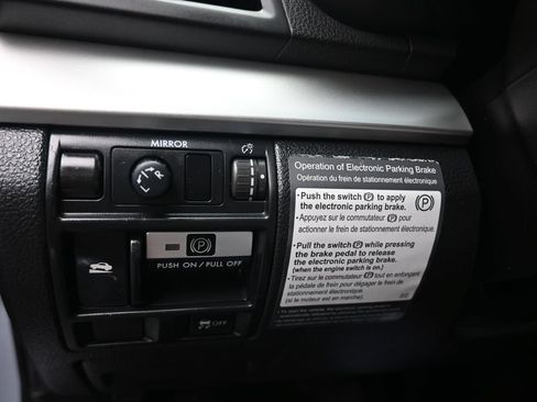 Used 2012 Subaru Outback 2.5i AWD/4WD image 23