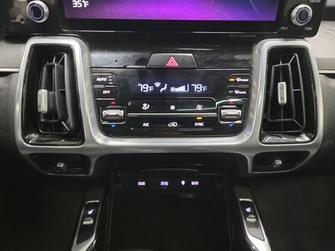 Used 2021 Kia Sorento SX image 21
