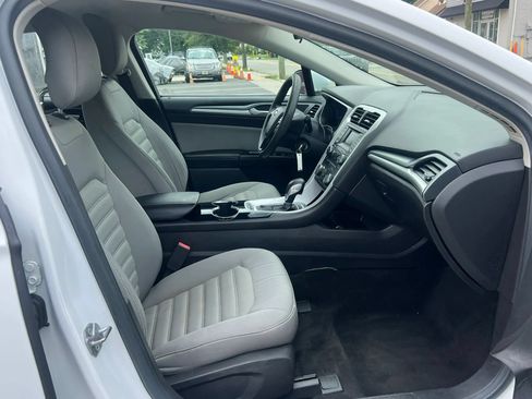 Used 2015 Ford Fusion S FWD image 30