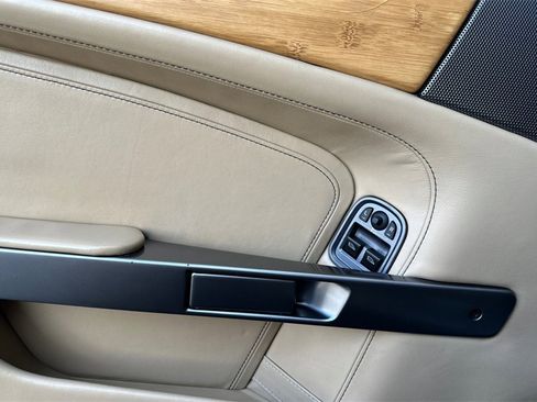 Used 2007 Aston Martin DB9 Coupe image 11