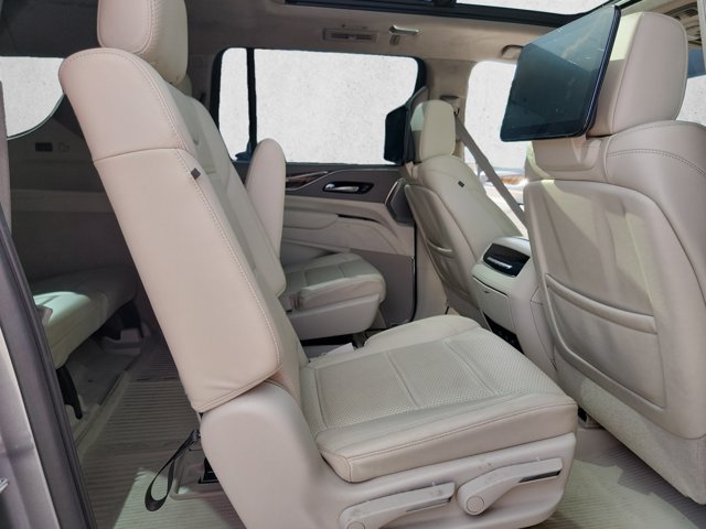 Used 2021 Cadillac Escalade ESV Premium Luxury Platinum RWD image 23