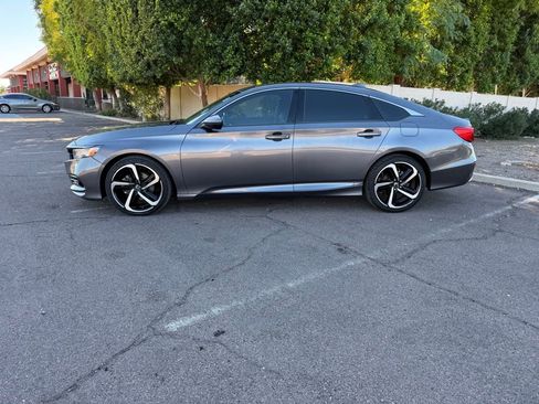 Used 2019 Honda Accord Sport image 5