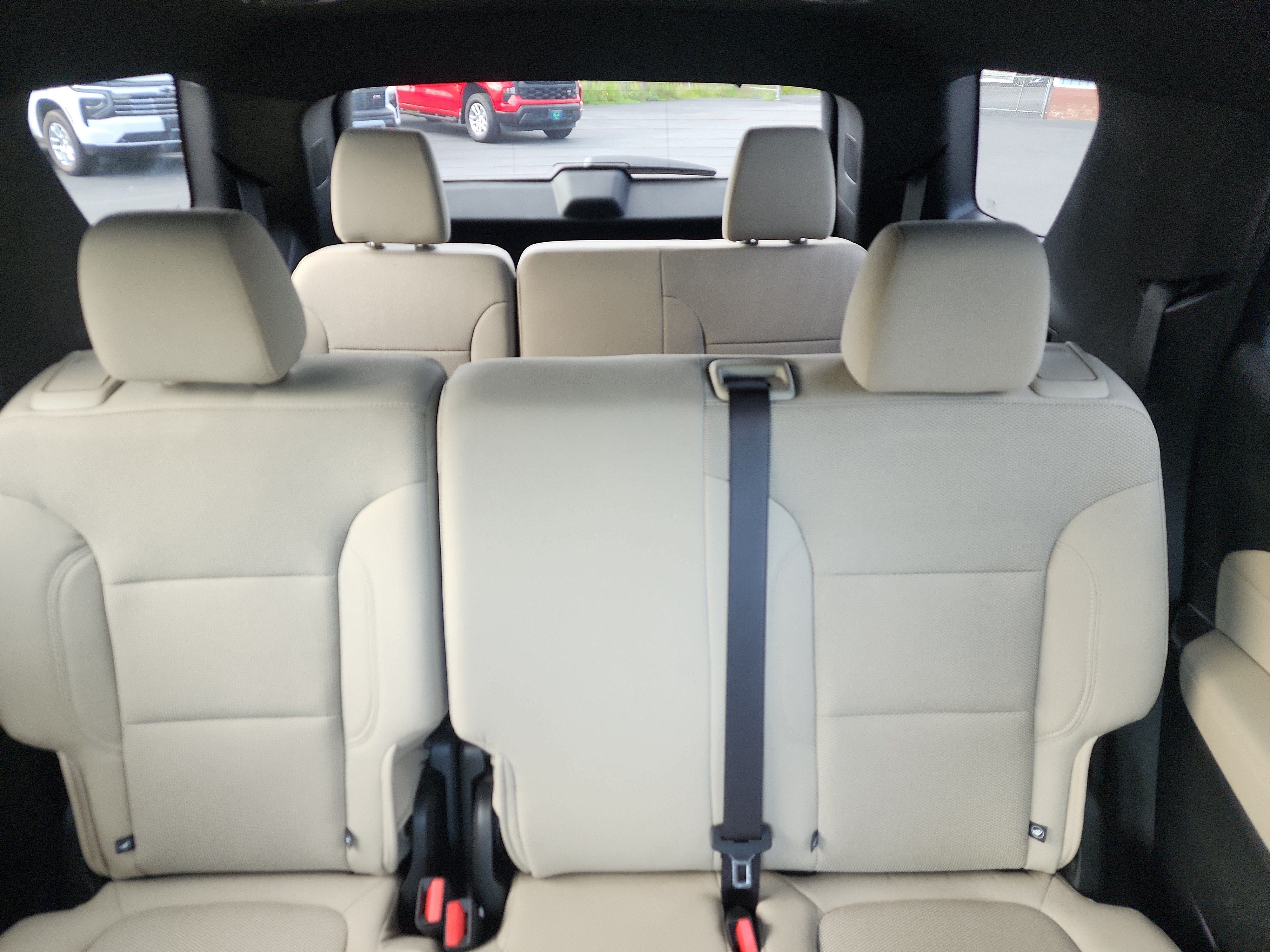 Certified 2023 Chevrolet Traverse LS AWD/4WD image 20