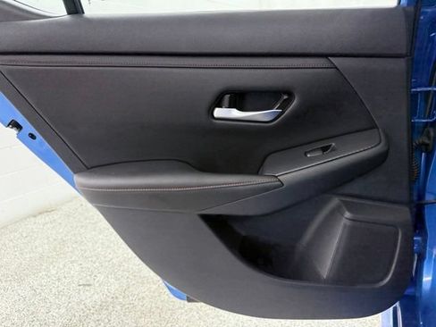 Used 2025 Nissan Sentra SR FWD image 21