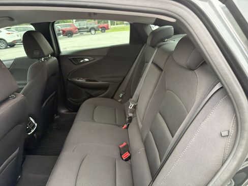 Used 2017 Chevrolet Malibu LT FWD image 47