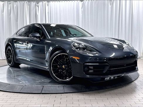 Used 2022 Porsche Panamera 4 Platinum Edition AWD/4WD image 11