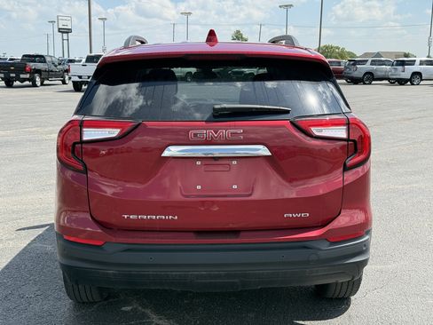 Used 2023 GMC Terrain SLE w/ Driver Convenience Package AWD/4WD image 5