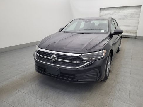 Used 2024 Volkswagen Jetta SE image 15
