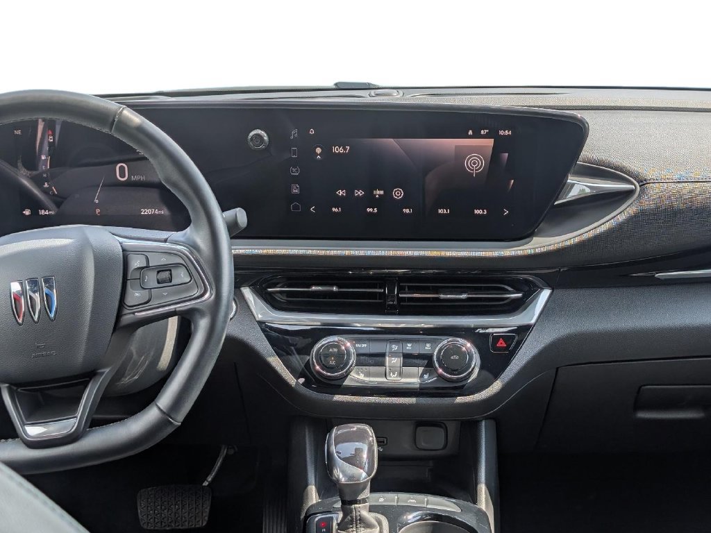 Used 2024 Buick Envista Sport Touring w/ Convenience I Package FWD image 17