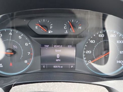 Used 2022 Chevrolet Malibu LT FWD image 9