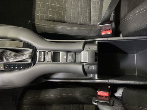 Used 2024 Honda HR-V LX image 20
