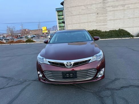 Used 2014 Toyota Avalon XLE Touring image 2