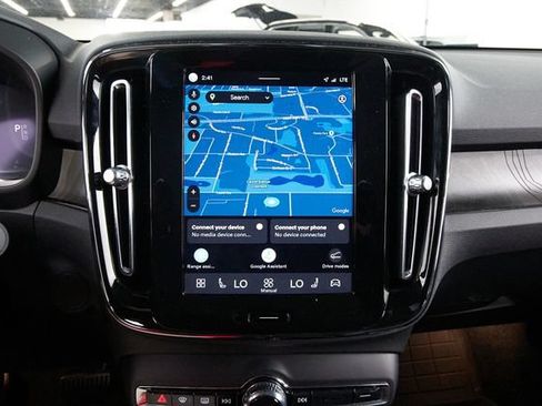 Certified 2023 Volvo C40 Recharge Core w/ Protection Package Premier AWD/4WD image 13