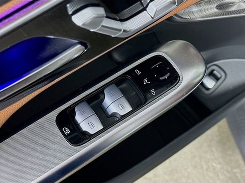 Used 2024 Mercedes-Benz GLC 300 image 20