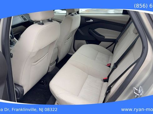 Used 2016 Ford Focus SE image 13