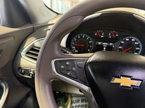 Used 2021 Chevrolet Malibu LS FWD image 10