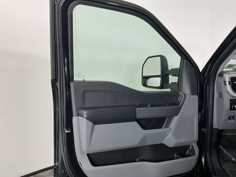 Used 2023 Ford F350 XLT image 12