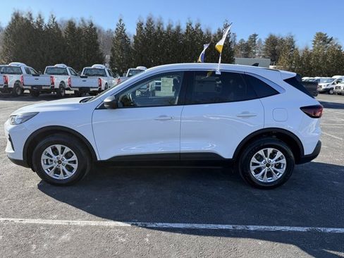 Certified 2023 Ford Escape Active image 3