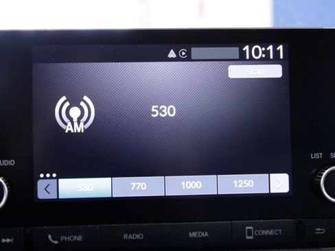 Certified 2023 Honda Accord EX image 32