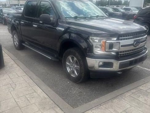 Used 2018 Ford F150 XLT w/ Equipment Group 302A Luxury AWD/4WD image 16