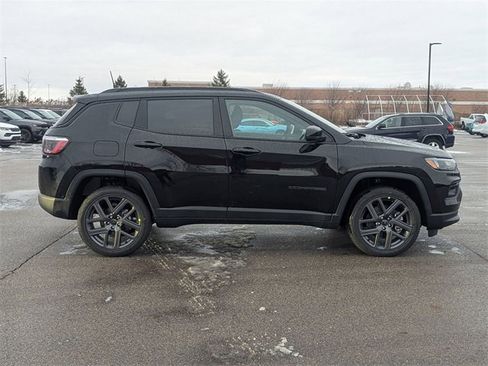 New 2026 Jeep Compass Limited image 2